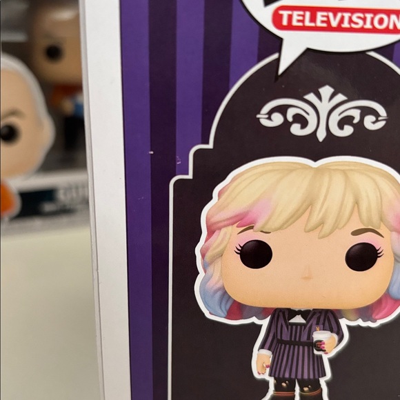 Funko Pop Wednesday Enid Sinclair #1816 - Picture 4 of 11